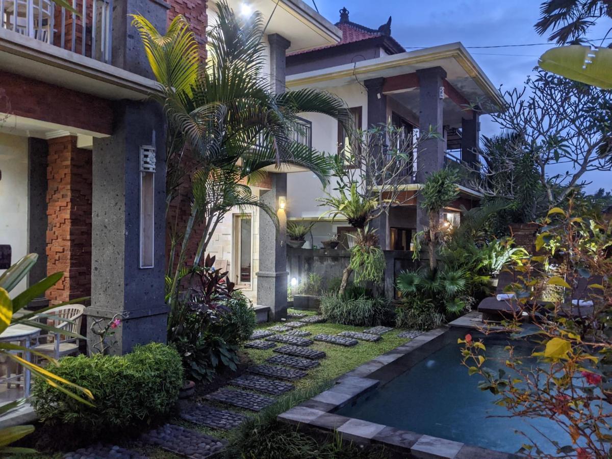 The Suci Sari Ubud Villa Exterior photo